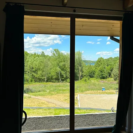 펜션 Rogaty Nad Zalewem *